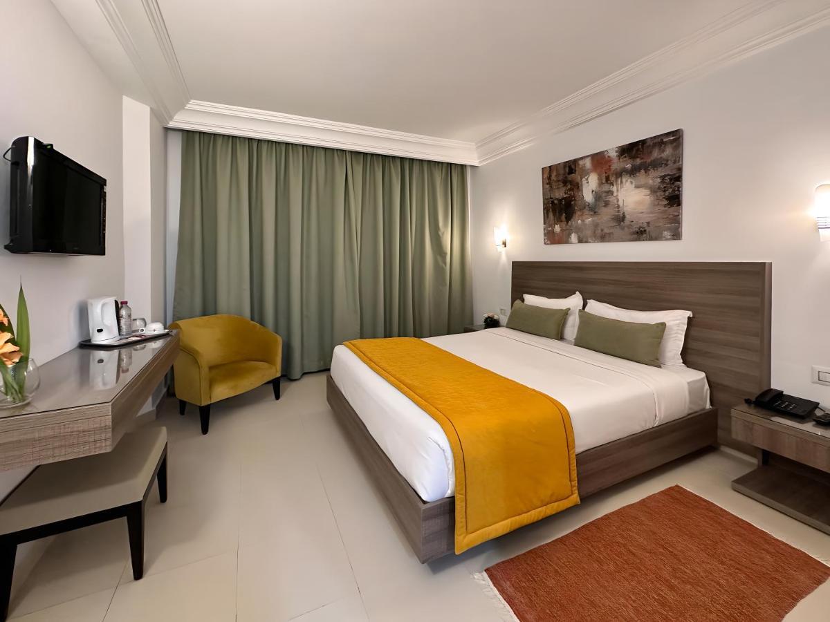 El Oumara Hotel Tunis Exterior photo